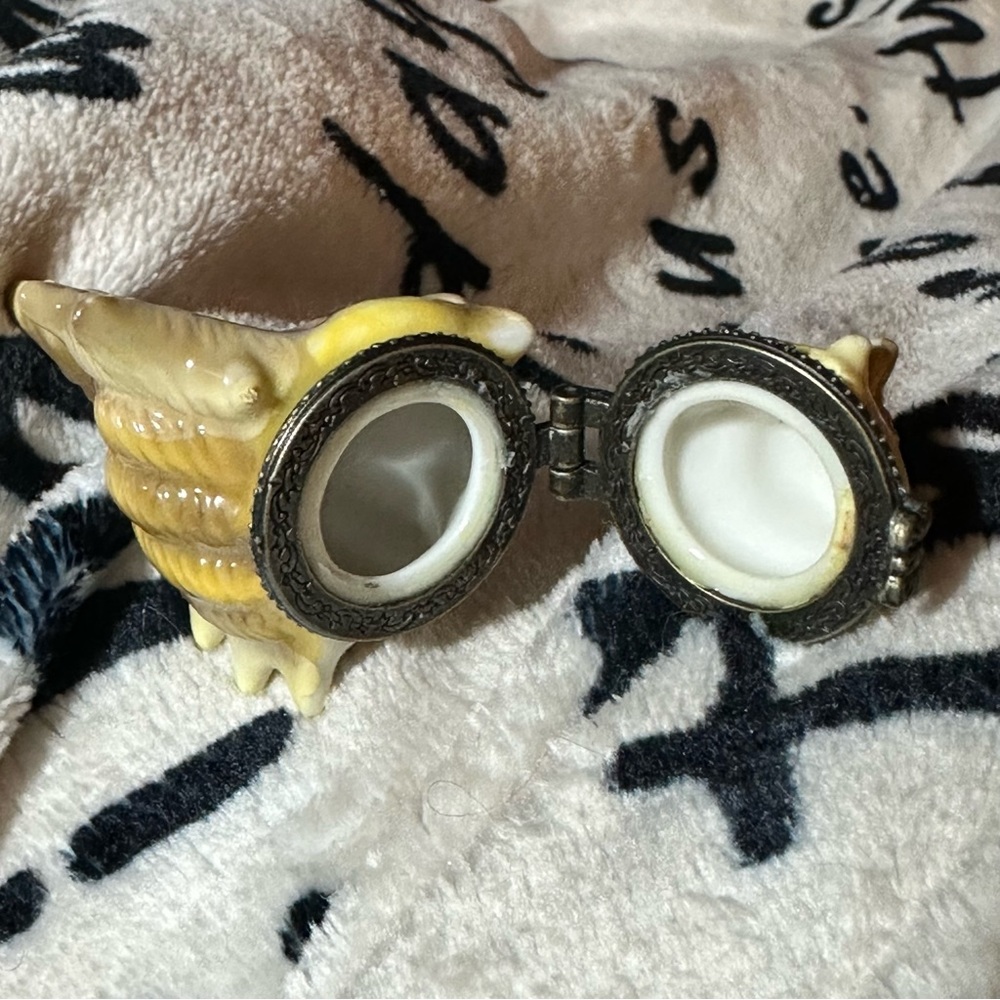 Shell Trinket box 🐚🏖️🌊 - Picture 3 of 3